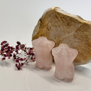 Rosenquarz Männer Body – dein Symbol für Liebe, Harmonie & Herzenskraft