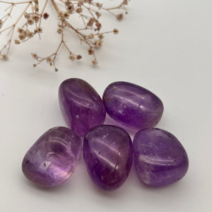 Amethyst Trommelstein – dein Begleiter für Ruhe, Klarheit & inneres Licht