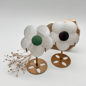 Herzöffnung & Klarheit – Selenitblume mit Rubin in Zoisit