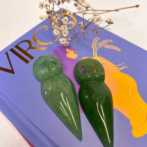 Aventurin-Göttin – deine Hüterin für Schutz, Lebensfreude & innere Stärke