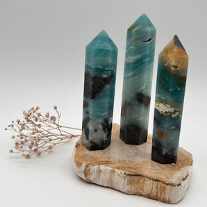 Karibischer Calcit mit Pyrit – Leichtigkeit, Transformation & innere Stärke