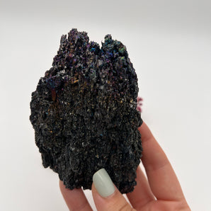 Pfauenerz Rohstück – Buntes Kraftpaket aus der Tiefe der Erde