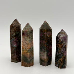 Rubin in Fuchsit - Spitze