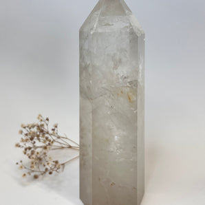 Bergkristall Spitze (groß) – Klarheit in ihrer reinsten Form
