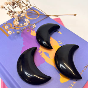 Obsidian Mond – Dunkle Weisheit & energetischer Schutz