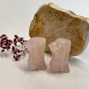 Rosenquarz Männer Body – dein Symbol für Liebe, Harmonie & Herzenskraft