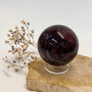 Feuerquarz Kugel – Lebenskraft in Bewegung