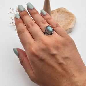 Vision & Schutz – Labradorit Ring (verstellbar, Silber)