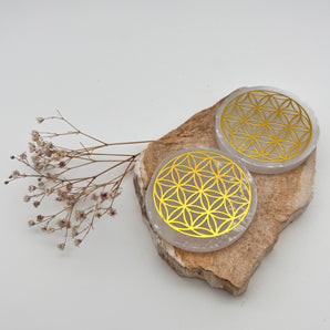 Energie in Balance – Selenitplatte mit Blume des Lebens