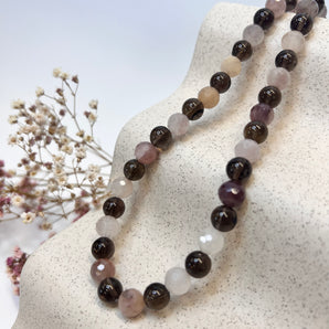 Earth Whisper – Kette mit Rauchquarz & facettiertem Achat