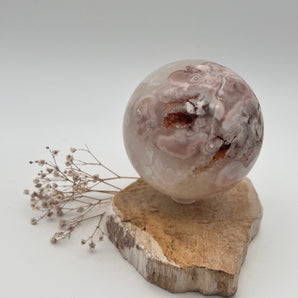 Kirschblütenachat Kugel – Wachstum & Herzensruhe