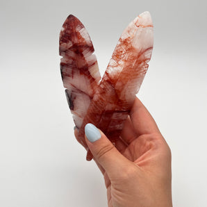 Feuerquarz / Red Healer Federn – Vitalität, Schutz & Erneuerung